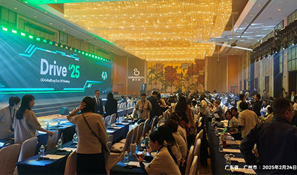 「唐能風(fēng)采」唐能翻譯以同傳助力舒萬(wàn)諾大會(huì)